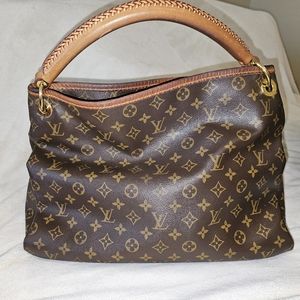 100% Authentic Louis Vuitton Artsy